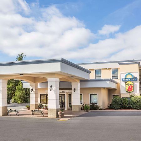 Super 8 By Wyndham Valdosta Mall Экстерьер фото