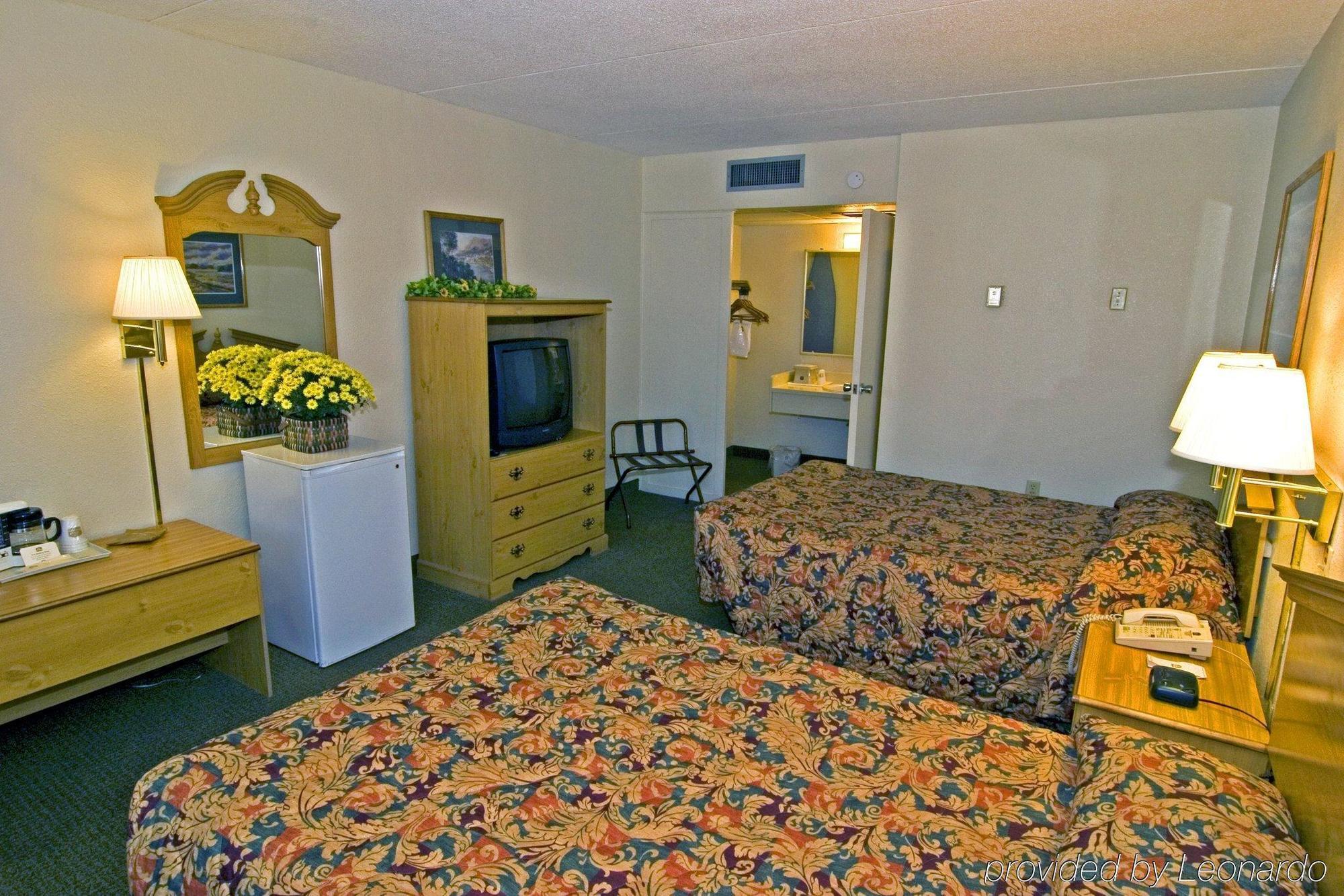 Super 8 By Wyndham Valdosta Mall Экстерьер фото